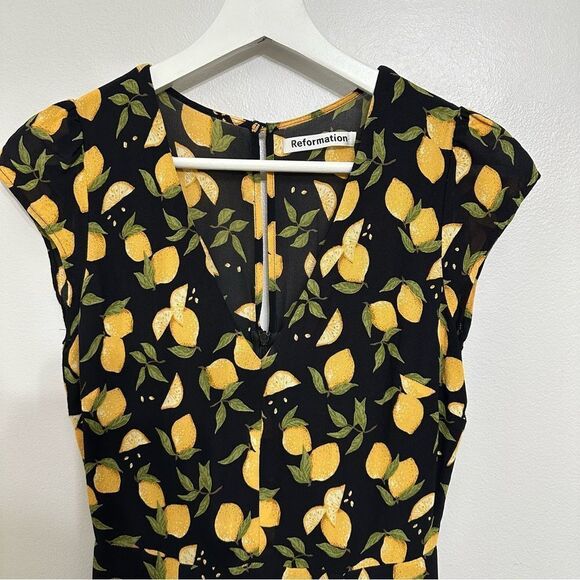Reformation Deven Dress in Lemon Print - Picture 4 of 7